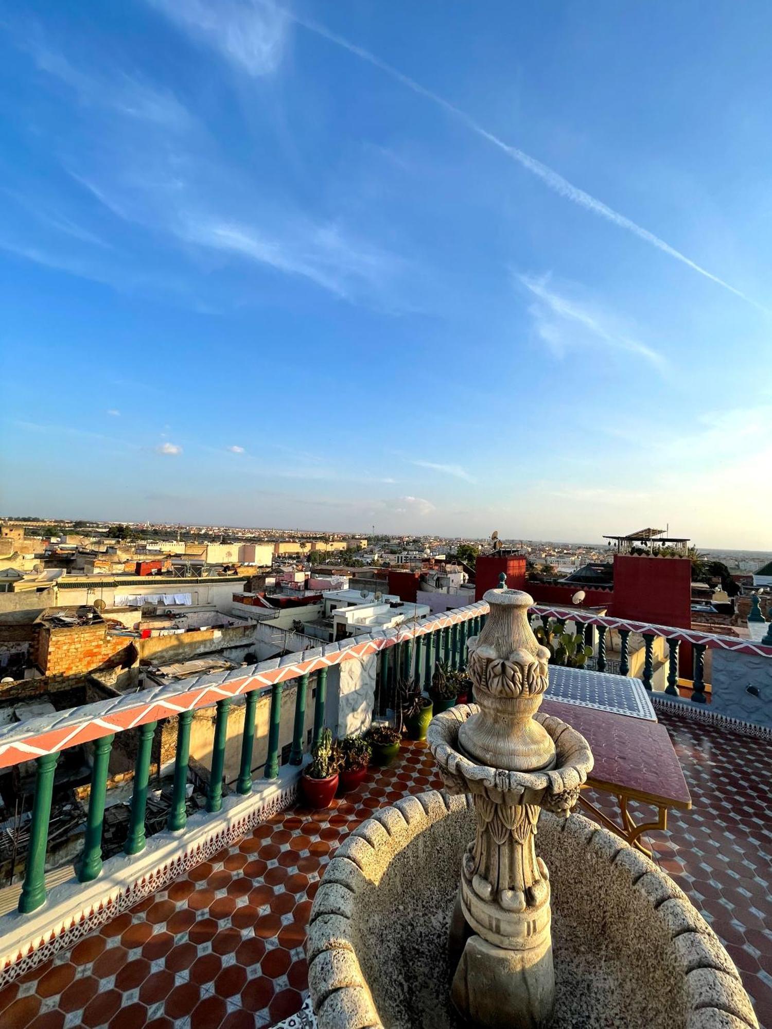Riad Malak Meknes Luaran gambar